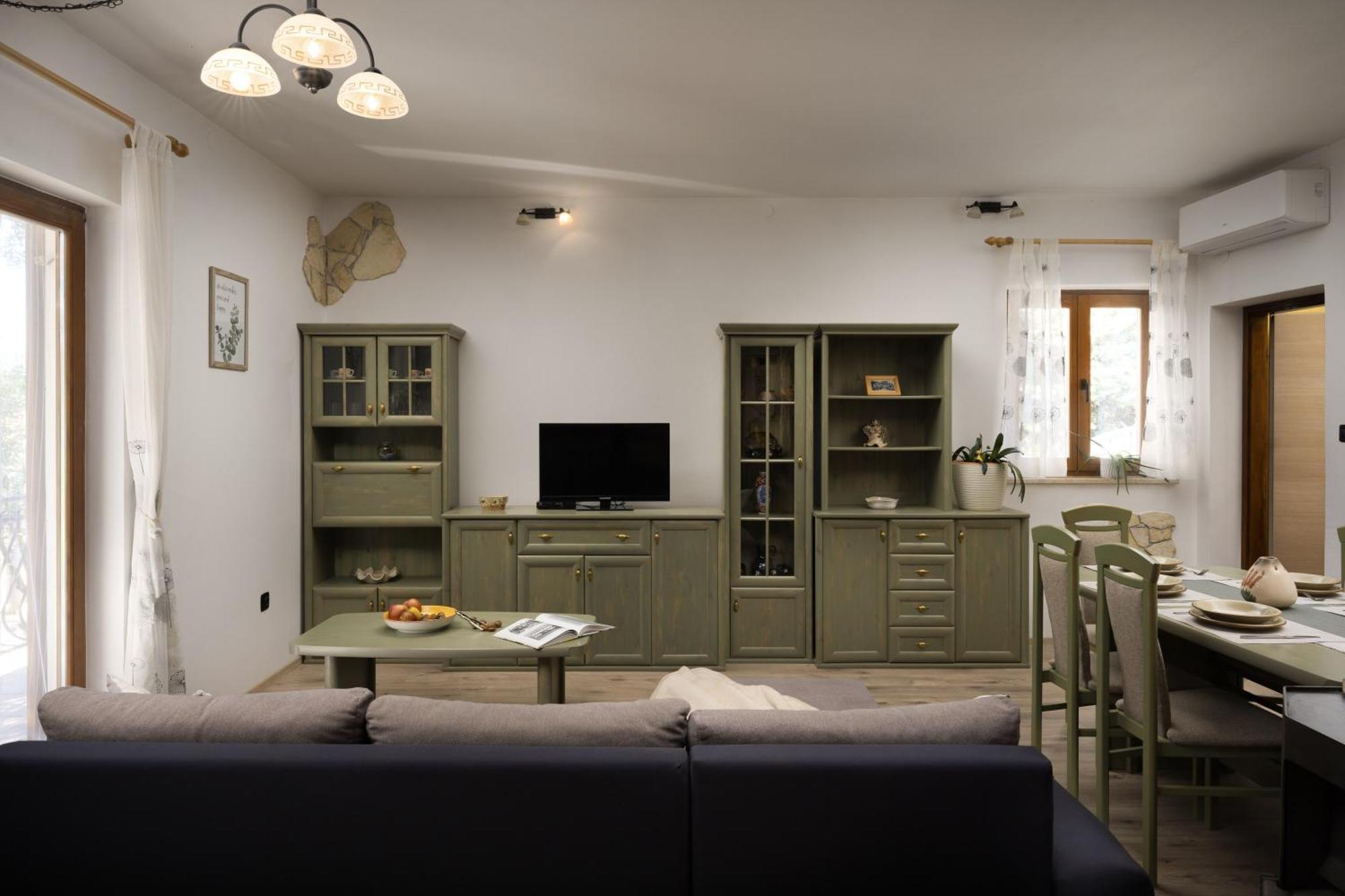 Apartament Enia *